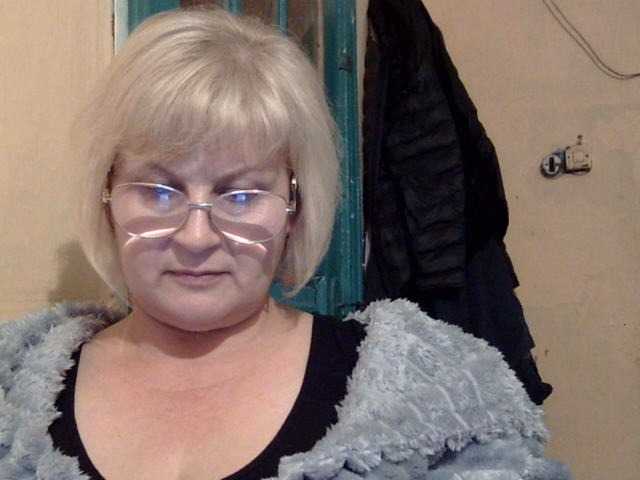 Katia2525 live cam on BongaCams