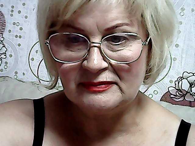 Katia2525 live cam on BongaCams