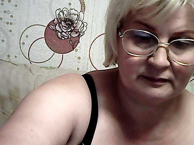 Katia2525 live cam on BongaCams