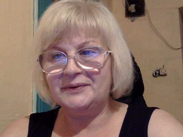 Katia2525 live cam on BongaCams