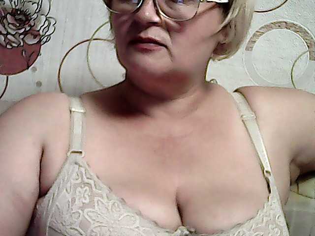 Katia2525 live cam on BongaCams
