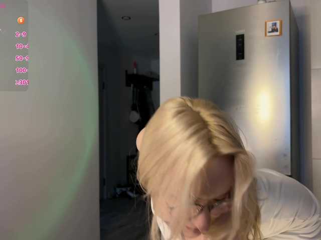 d0nt0uchmy4ss live cam on BongaCams