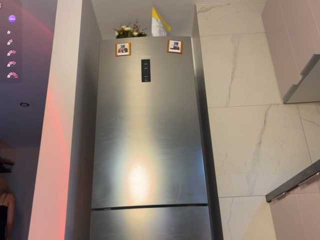 D0nt0uchmy4ss live cam