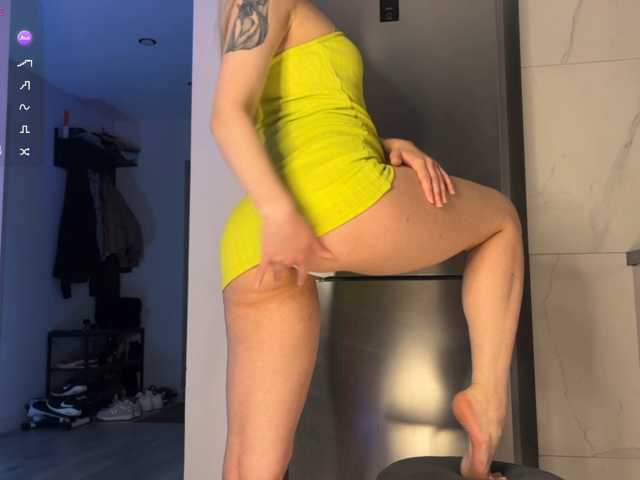 d0nt0uchmy4ss live cam on BongaCams