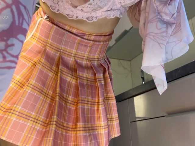 d0nt0uchmy4ss live cam on BongaCams
