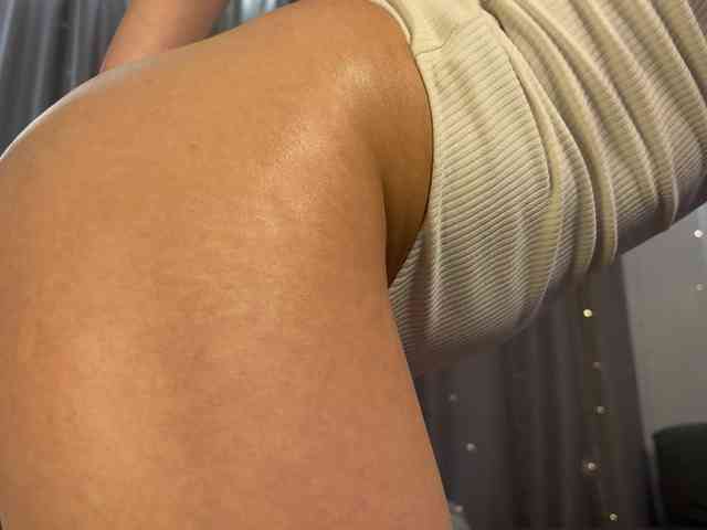 d0nt0uchmy4ss webcam