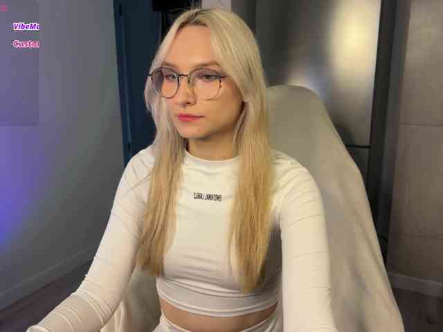 d0nt0uchmy4ss webcam