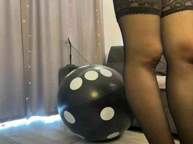 d0nt0uchmy4ss webcam