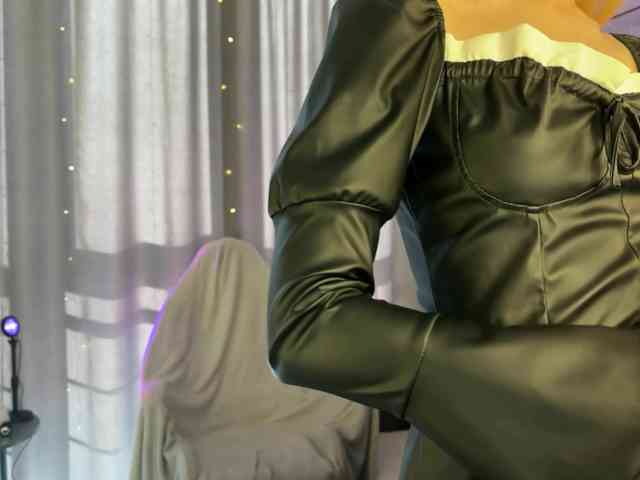 d0nt0uchmy4ss webcam