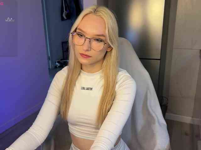 d0nt0uchmy4ss webcam