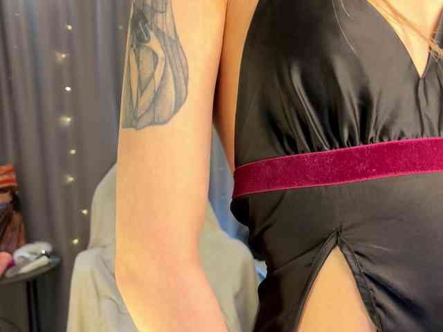 d0nt0uchmy4ss webcam