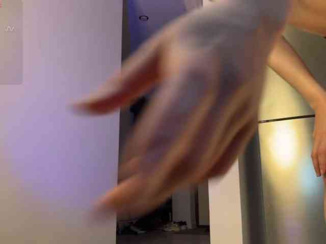 d0nt0uchmy4ss webcam