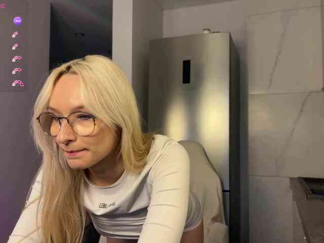Модель: d0nt0uchmy4ss