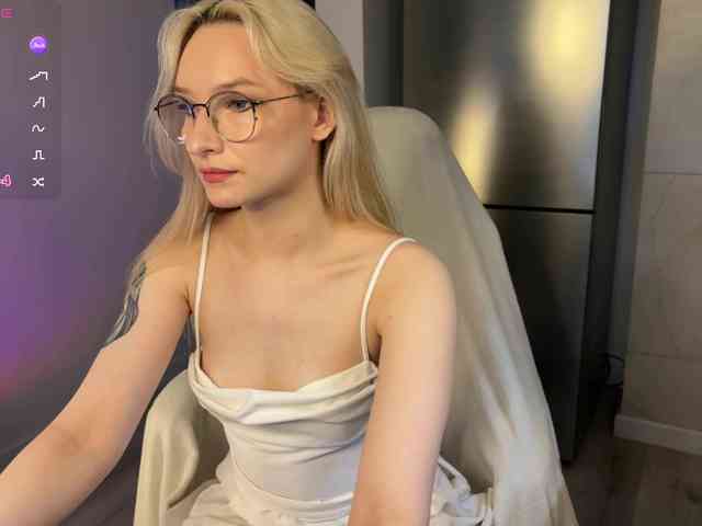 d0nt0uchmy4ss webcam