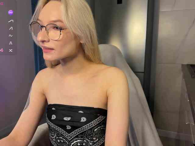 d0nt0uchmy4ss webcam