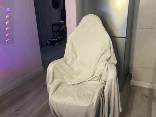 d0nt0uchmy4ss Live Webcam on BongaCams
