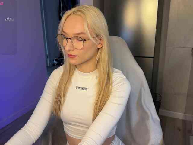 d0nt0uchmy4ss webcam
