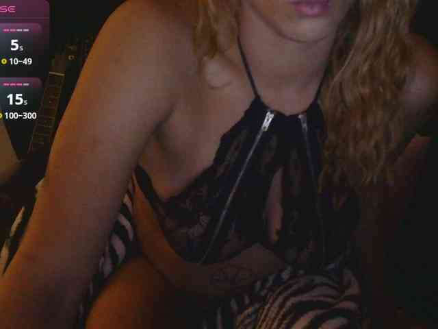 DarcieRoselli webcam