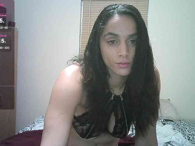 Modelo: DarcieRoselli