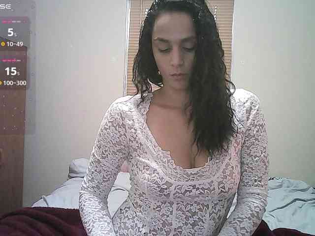Model: DarcieRoselli