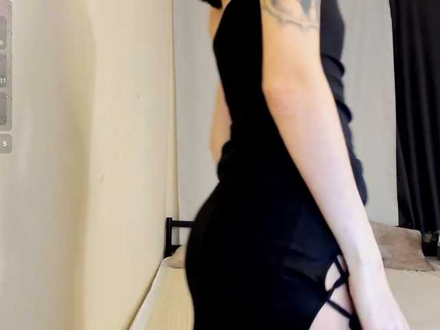 Amelia-skyy live cam