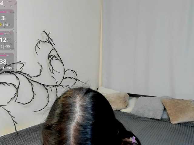 Amelia-skyy live cam on BongaCams
