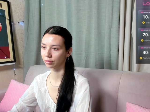 Amelia-skyy live cam on BongaCams
