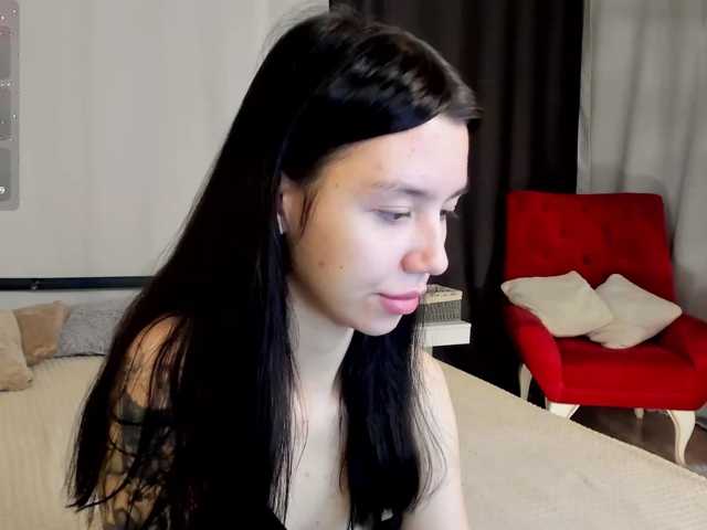 Amelia-skyy, en directo ahora en BongaCams