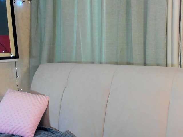 Amelia-skyy live cam on BongaCams