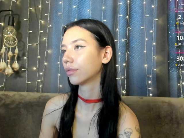 Amelia-skyy live cam on BongaCams