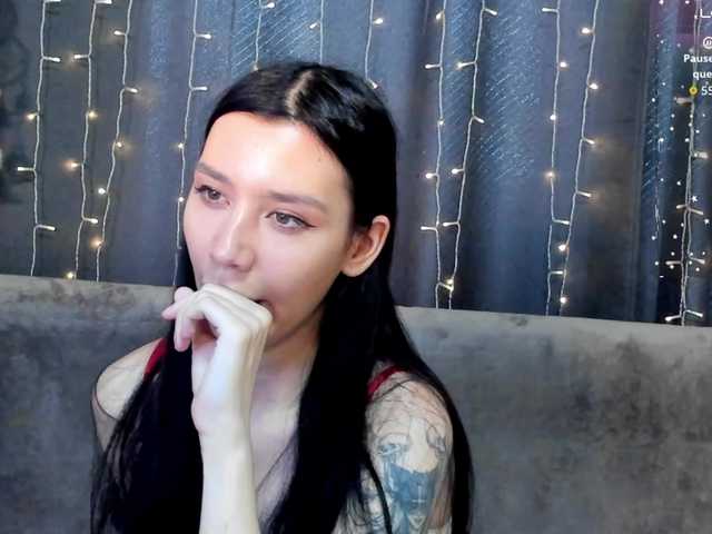 Amelia-skyy live cam on BongaCams