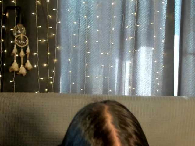 Amelia-skyy live cam on BongaCams