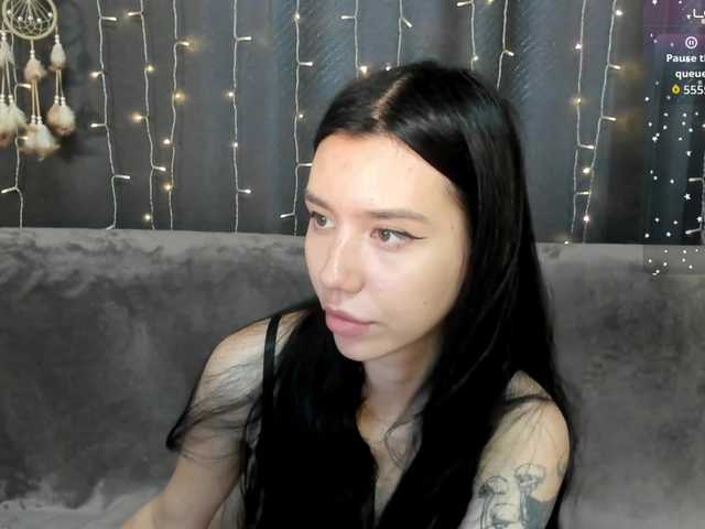 Amelia-skyy live cam on BongaCams