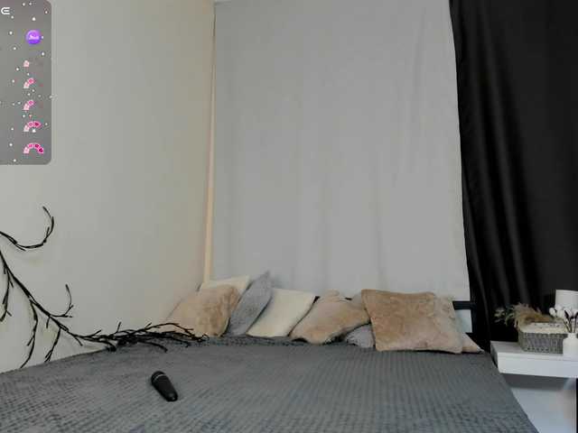 Amelia-skyy live cam