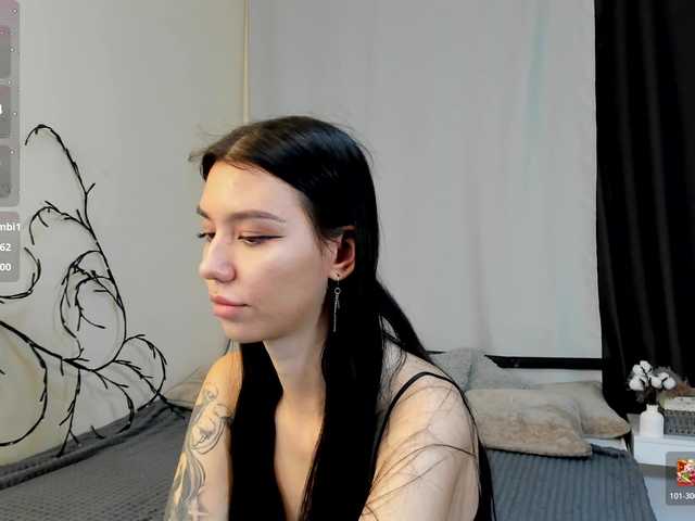 Amelia-skyy live cam on BongaCams
