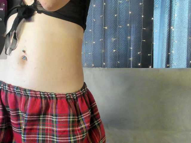 Amelia-skyy live cam