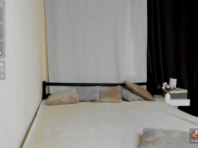 Amelia-skyy live cam on BongaCams