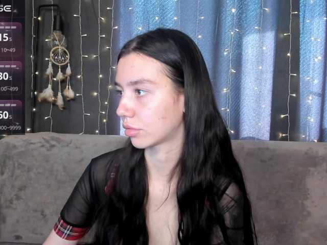 Amelia-skyy live cam on BongaCams