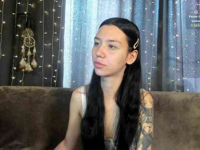 Amelia-skyy webcam