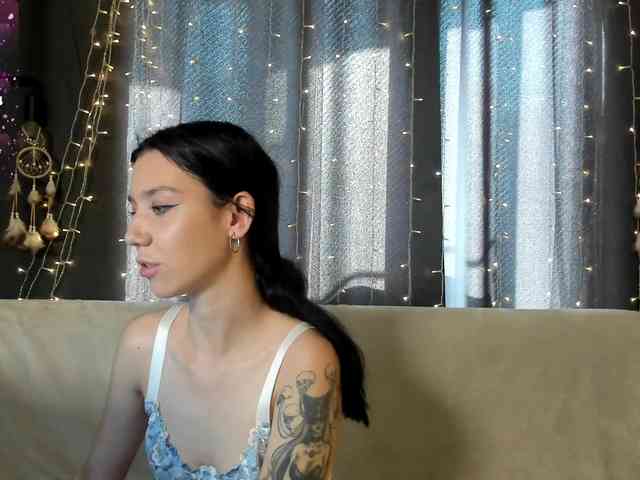 Amelia-skyy webcam