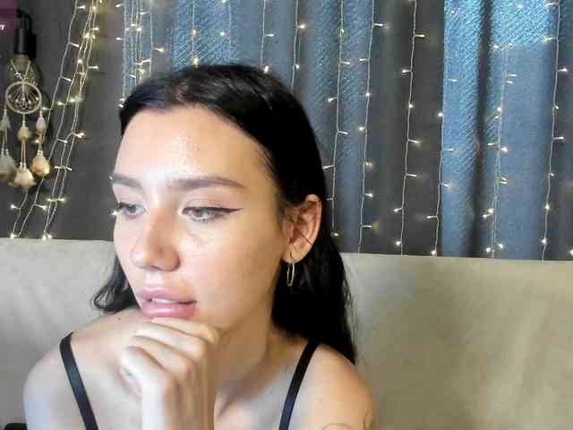 Amelia-skyy webcam