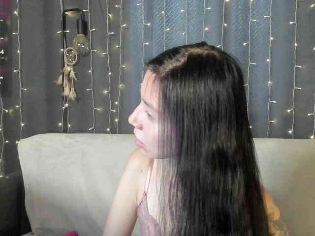 Amelia-skyy webcam