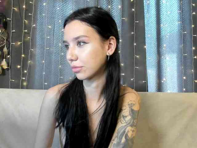 Amelia-skyy webcam