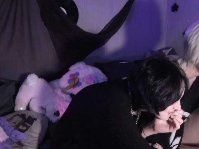 Avny-Loki's BongaCams show and profile