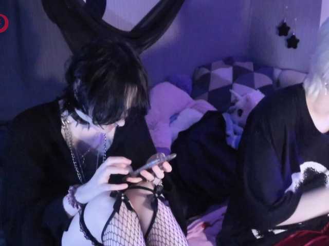 Avny-Loki's BongaCams show and profile