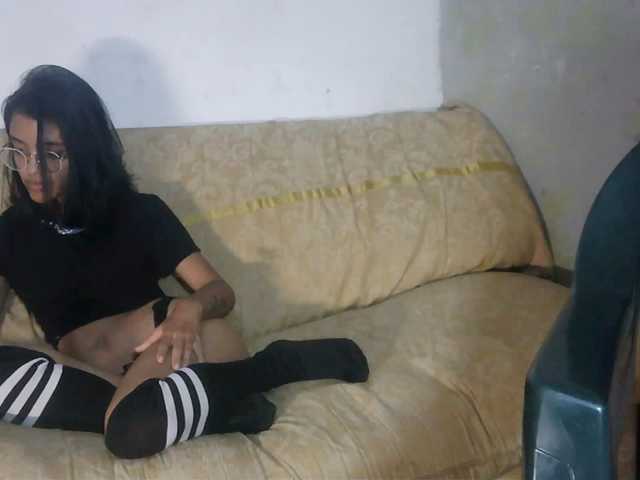 pocahontasb1 live cam on BongaCams