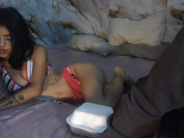 pocahontasb1 live cam on BongaCams