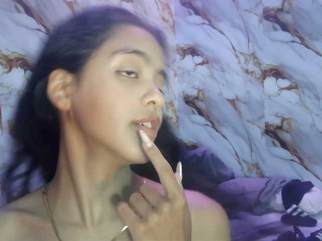 pocahontasb1 live webcam show