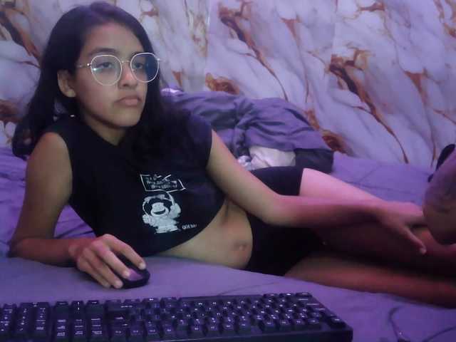pocahontasb1 live cam