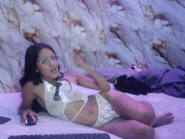pocahontasb1 live webcam show
